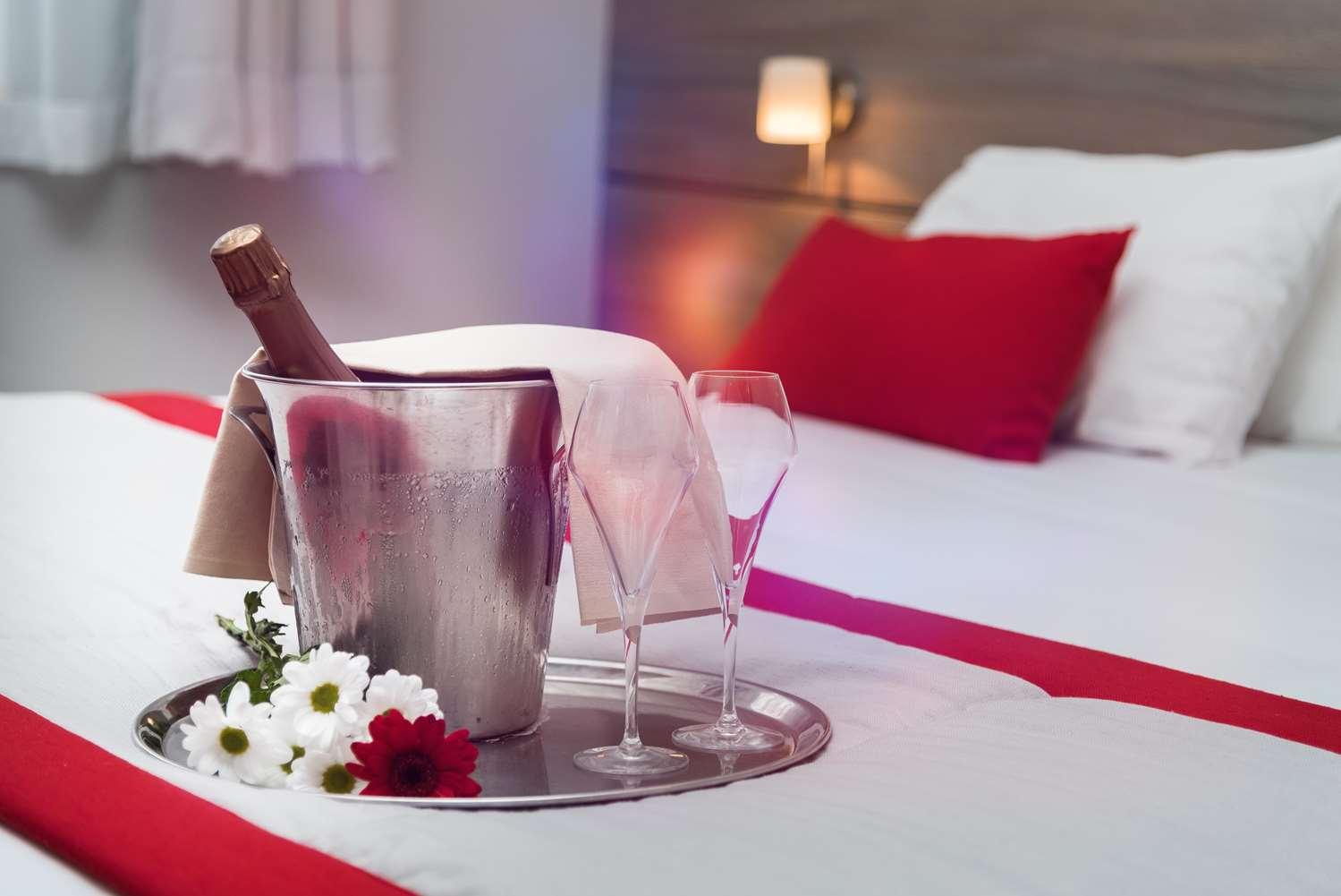 Aero44 Airport Hotel 3*