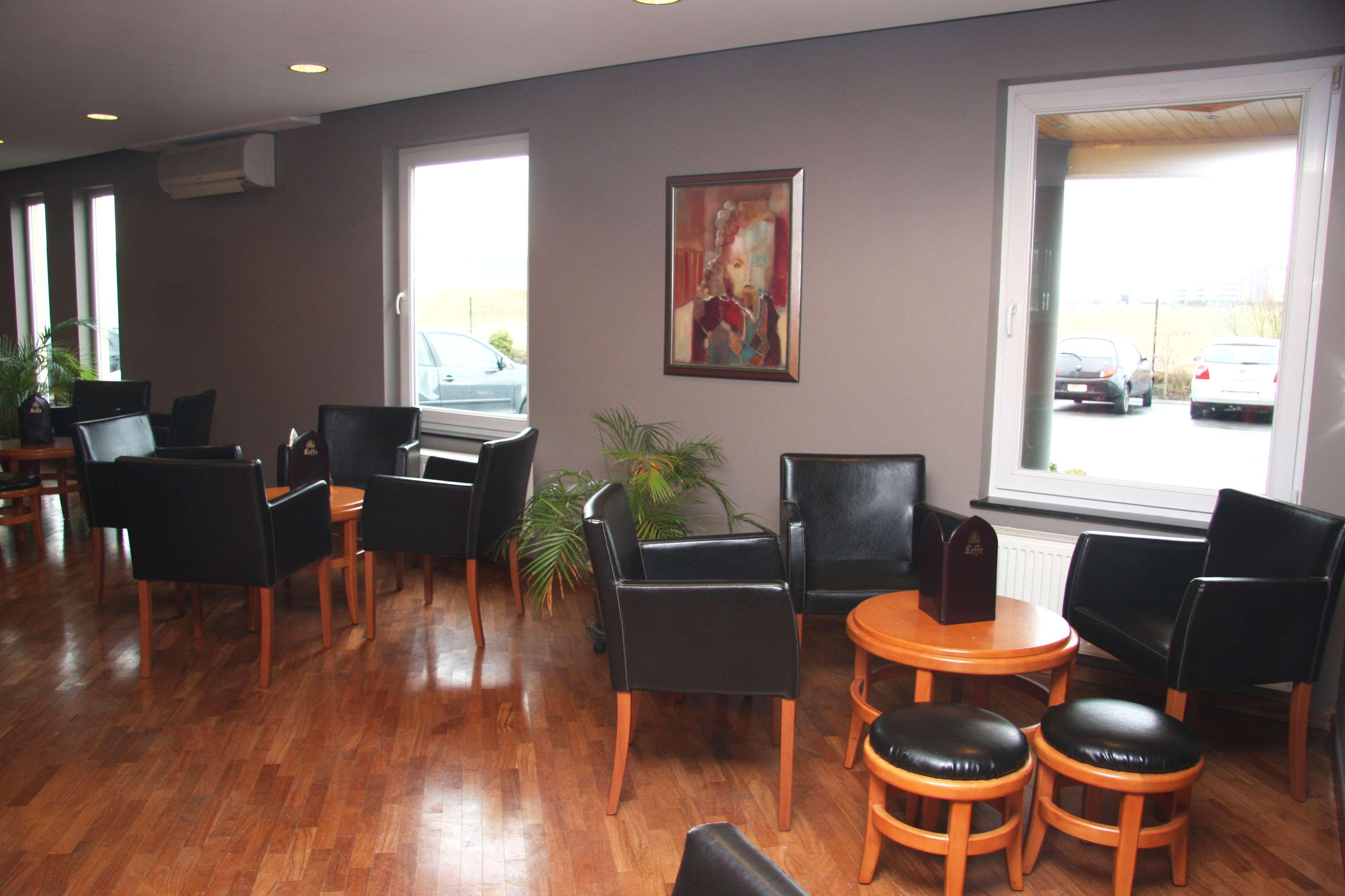 Hotel Aero44 Airport 3*